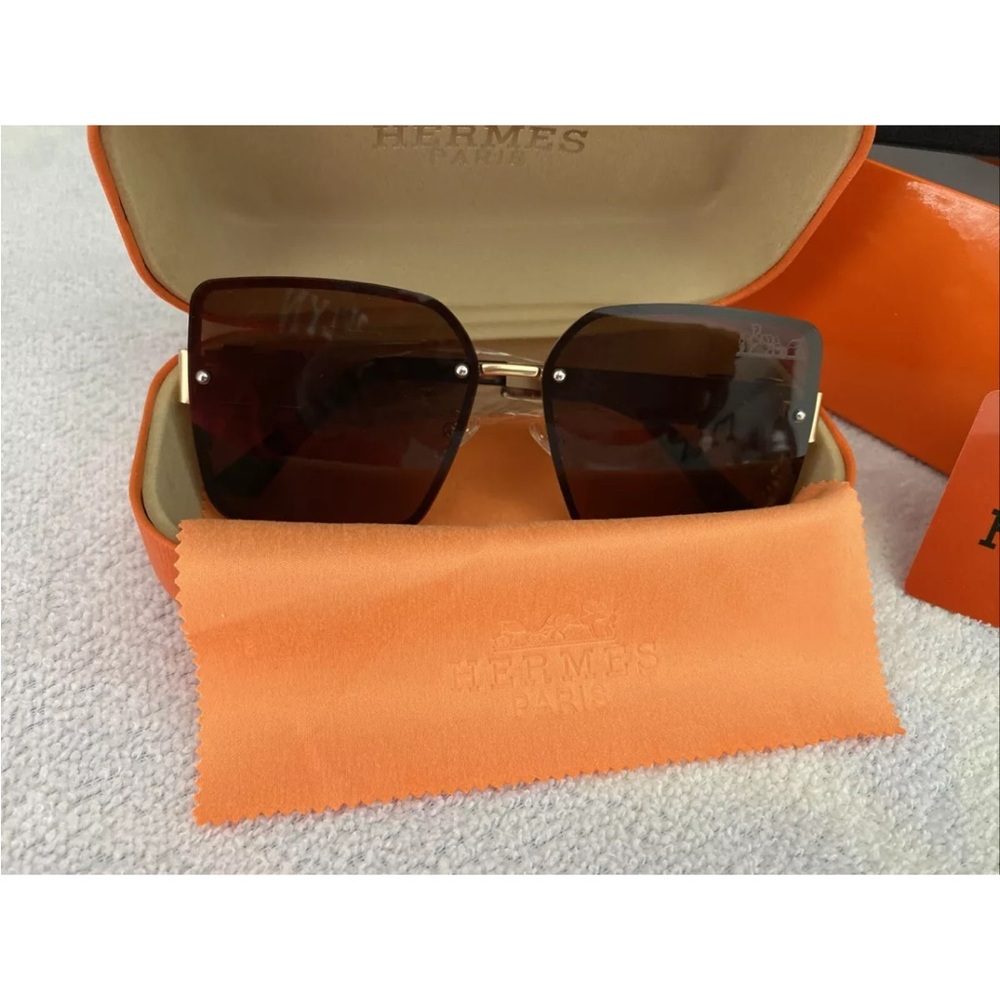 Hermès Fashion Sunglasses with Orange Case - Picture 6 of 13